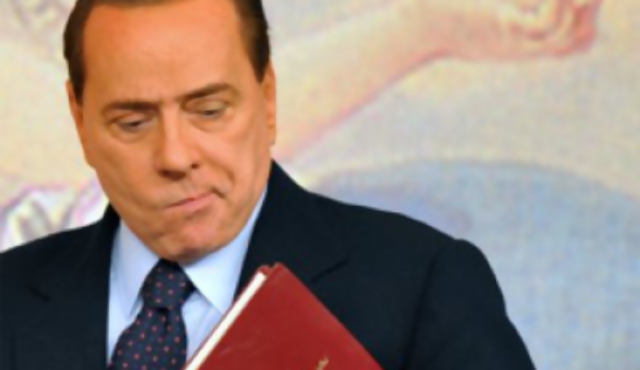 Tres mujeres deciden la suerte de Berlusconi