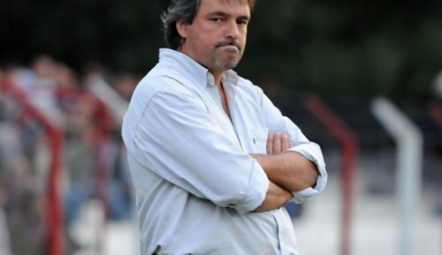 Central le hizo cinco a Rampla