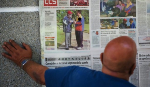 Venezolanos divididos por noticias sobre Chávez
