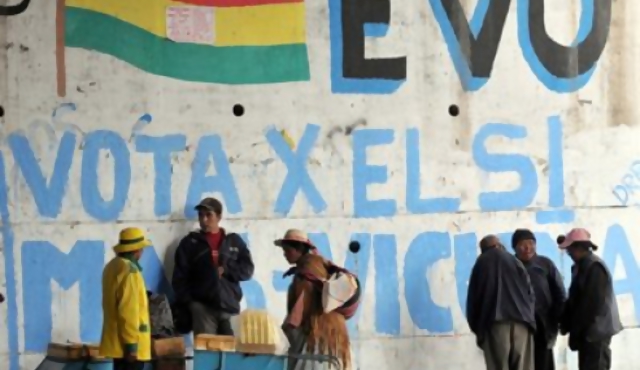 Bolivia decide sobre su nueva constitución