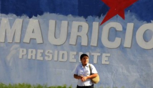 El Salvador decide entre derecha e izquierda