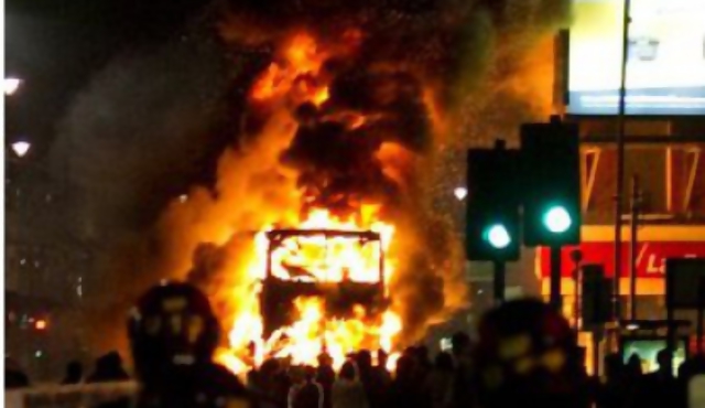 Londres arde por protestas contra la policía