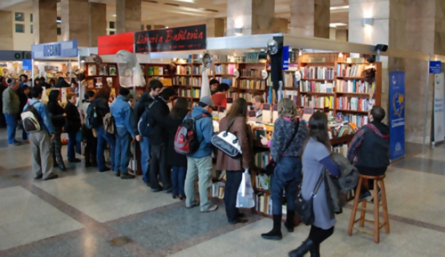 Presentaciones, charlas y premios en Feria del libro