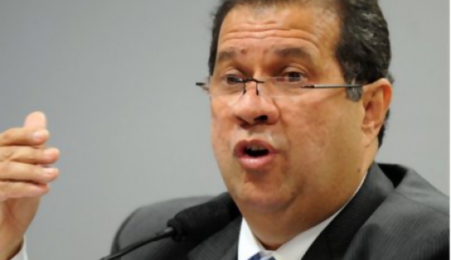 Cae el séptimo ministro de Dilma