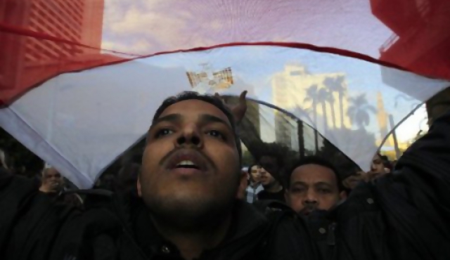 Militares egipcios callan a sociedad civil