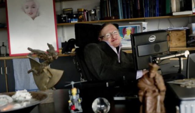 Hawking ausente por salud en simposio por sus 70 años 