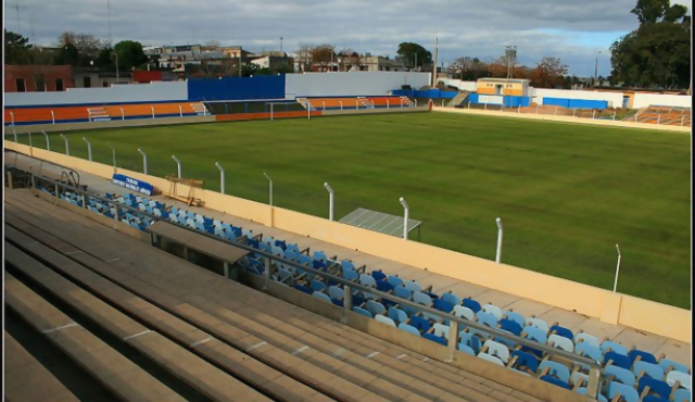 El fútbol uruguayo se prepara en el interior del país