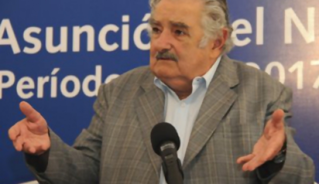 Mujica: especializar la industria para asociarse a Brasil