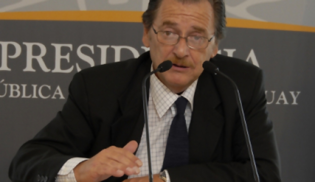 Las obras en los liceos con clases “son un riesgo”