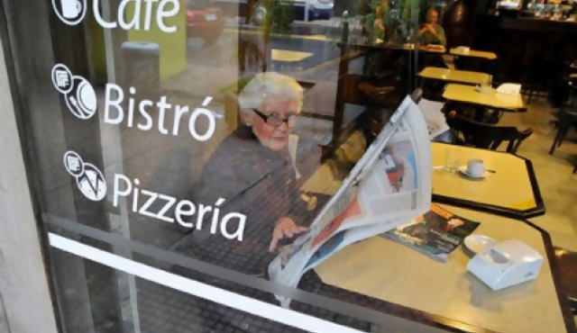 Lectura de prensa digital superó a la de papel