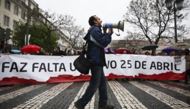 Portugal: mercados marchitan los claveles