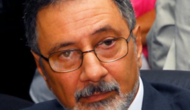 Aduanas negocia demoras en frontera con Brasil