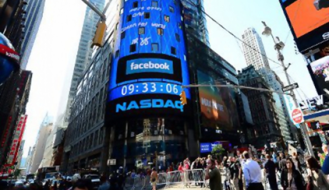 Facebook hace historia en Wall Street