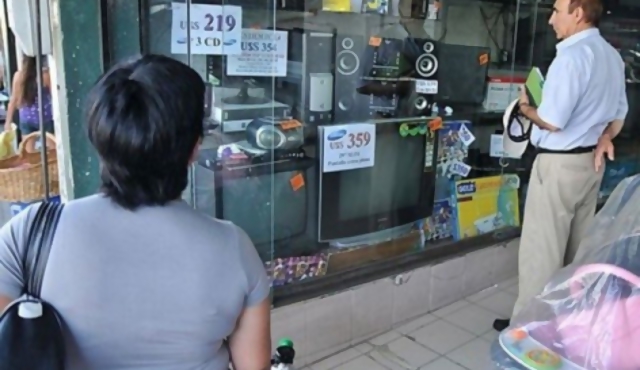 Inflación llega a 8,06% en los últimos 12 meses