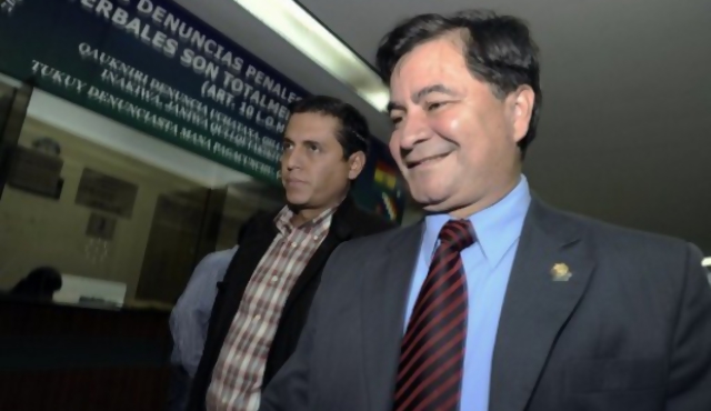 Asilo político a "perseguido de Evo"