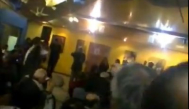 Carlos Baráibar abucheado en Municipio CH