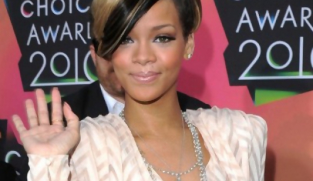 A los botellazos por Rihanna