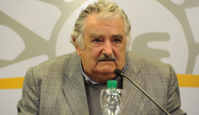 Mujica criticó el “híper consumo” y la "competencia despiadada"