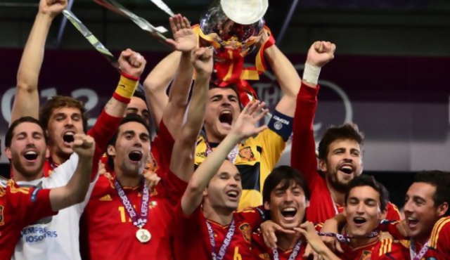 La Roja "entra en la leyenda"