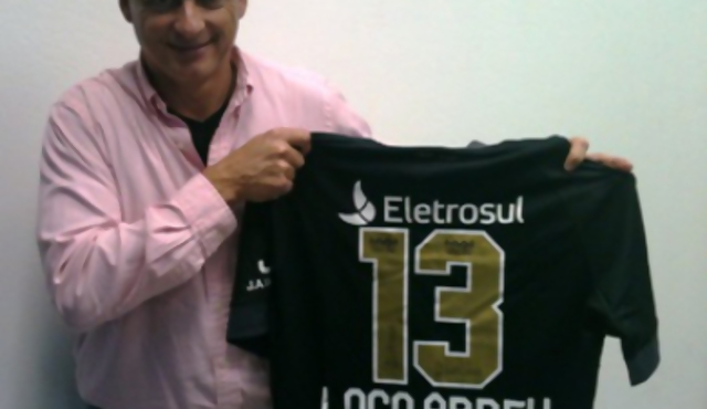 El Loco Abreu pasa del Botafogo al Figueirense