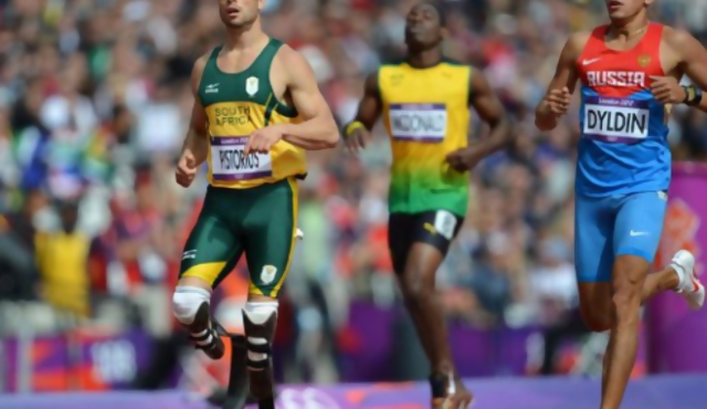 Pistorius, el primero en correr con prótesis