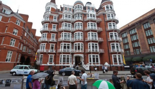 Londres negaría salvoconducto a Assange