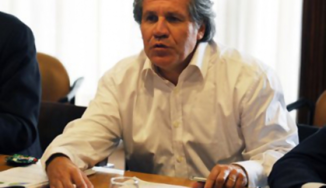 Uruguay espera que Gran Bretaña respete el asilo de Ecuador a Assange