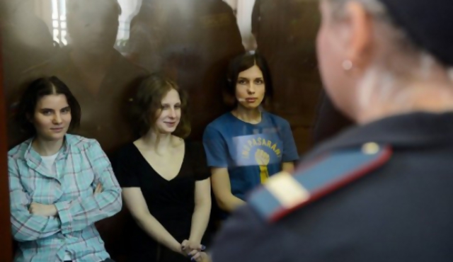 Rusia, centro de críticas por condena a las Pussy Riot