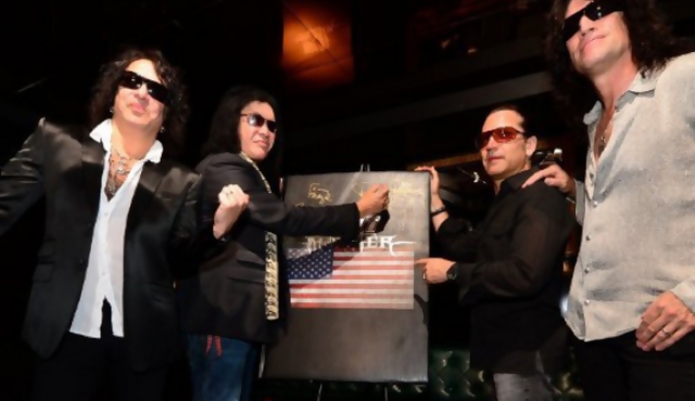 Lady Gaga es la "única estrella de rock", los demás son "recolectores de basura" 