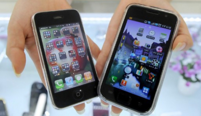 Apple gana batalla por patentes a Samsung