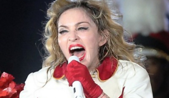 Madonna instó a votar por el "musulmán negro" Obama
