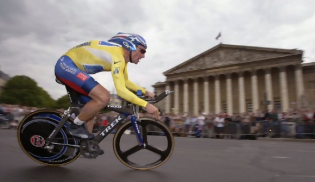 A Armstrong no le queda nada