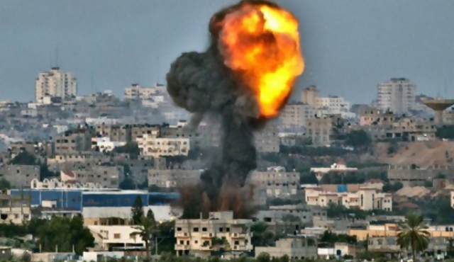 Violenta explosión en Tel Aviv