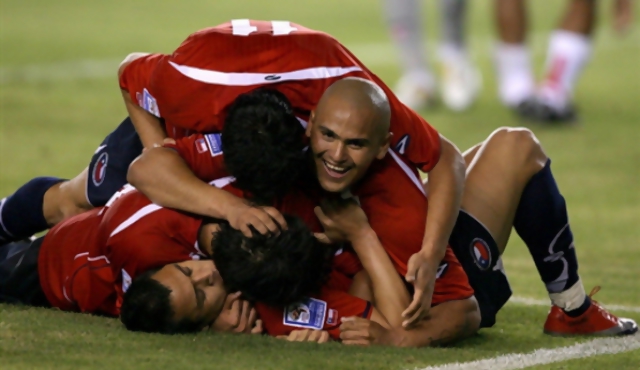 Chile ganó en Lima y quedó segundo, Uruguay sigue quinto