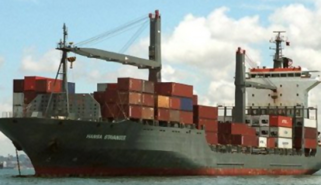 Piratas somalíes secuestran cinco barcos 