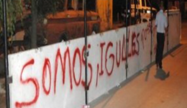 Argentina: muro para separar un barrio rico de un barrio pobre 