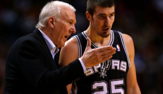 Spurs sancionados por no poner a sus estrellas