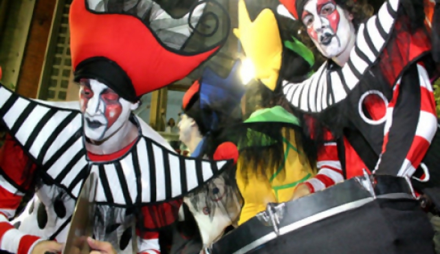 Museo trabaja en catálogo en línea del Carnaval