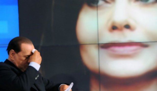 Esposa de Berlusconi recibirá tres millones de euros por mes
