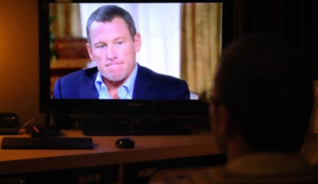 Armstrong admitió que se dopó para lograr sus récords