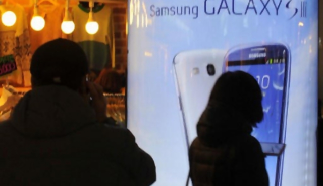 Venta de teléfonos inteligentes creció 40% en 2012