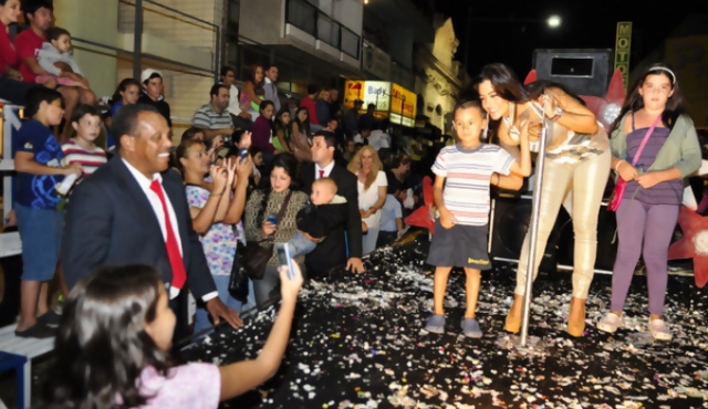 El Oso Rickicaca, tradición del carnaval de Melo