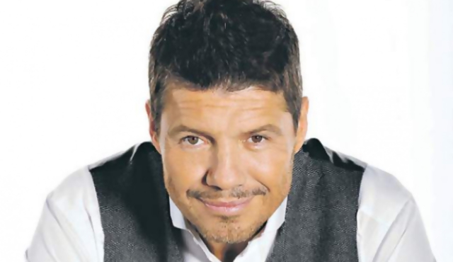 Tinelli le pone misterio a su futuro
