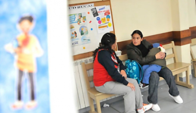 Proponen regular salidas del trabajo por exámenes médicos de hijos