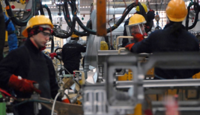 Actividad industrial cayó 2,1% en marzo