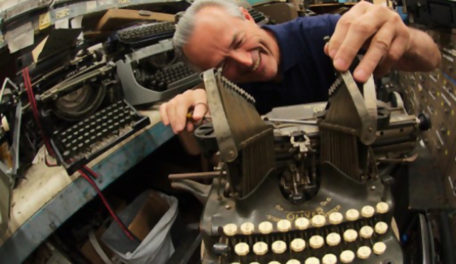 Fanáticos de las máquinas de escribir reescriben la historia