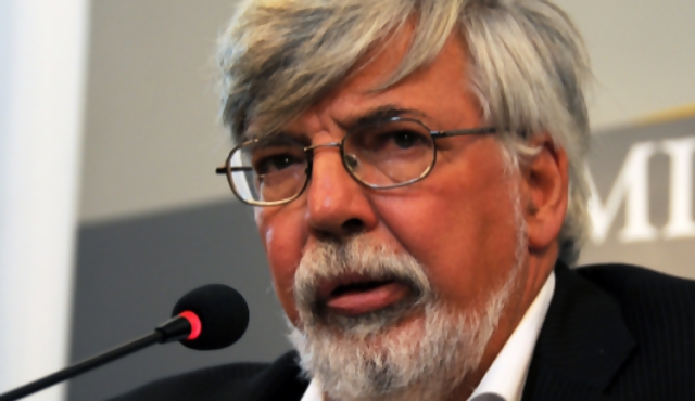 Bonomi criticó a los jueces por liberar detenidos