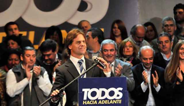 Lacalle Pou vacía su mochila para dedicarse al futuro