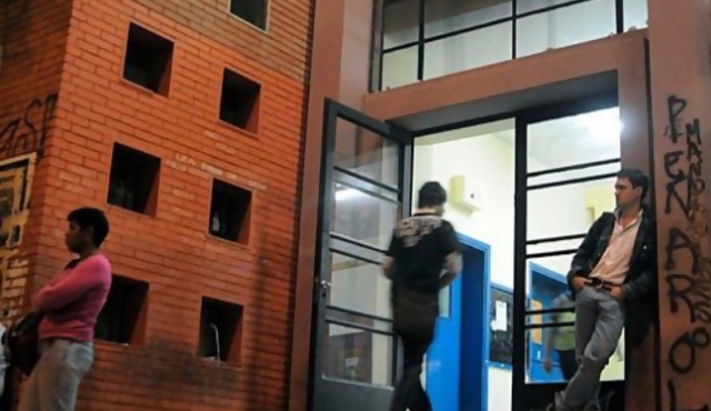 Vuelven los paros en la educación y hay marchas al Parlamento