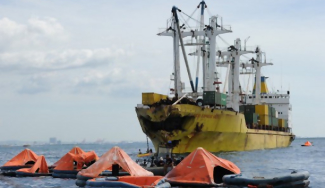 Naufragio en Filipinas deja 31 muertos